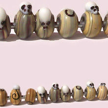 Load image into Gallery viewer, European 1 silver lampwork glass black white MOUSE beige spacer charm bead